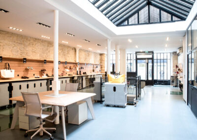 64 Cléry : Identité sur mesure pour un lieu collaboratif à Paris dédié aux créateurs de la filière cuir